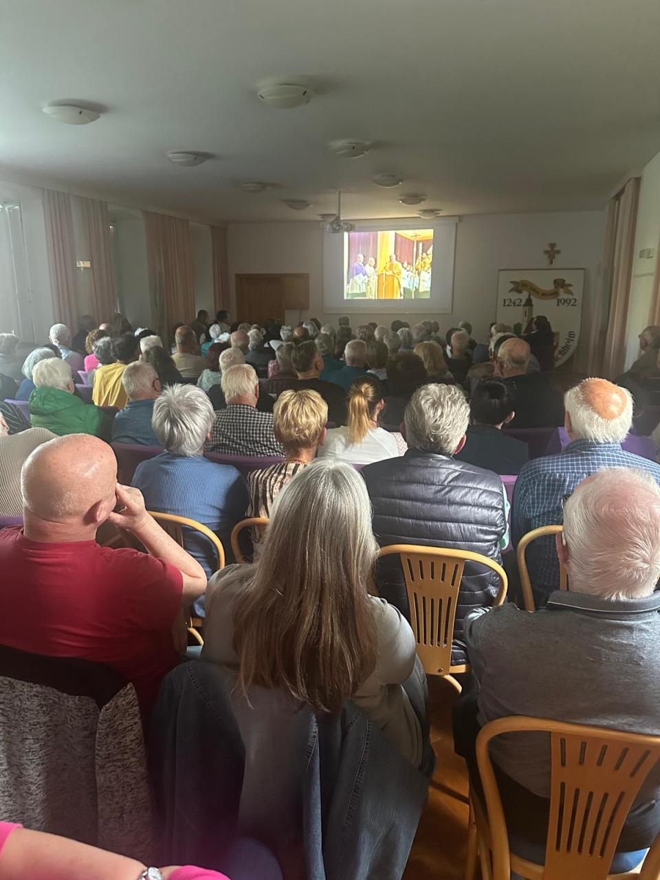 Besucher im Maximilianhaus